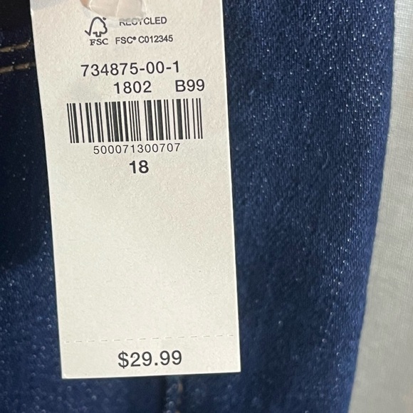 NWT Old Navy Dark Washed High Rise Straight Size 18 - Picture 3 of 6